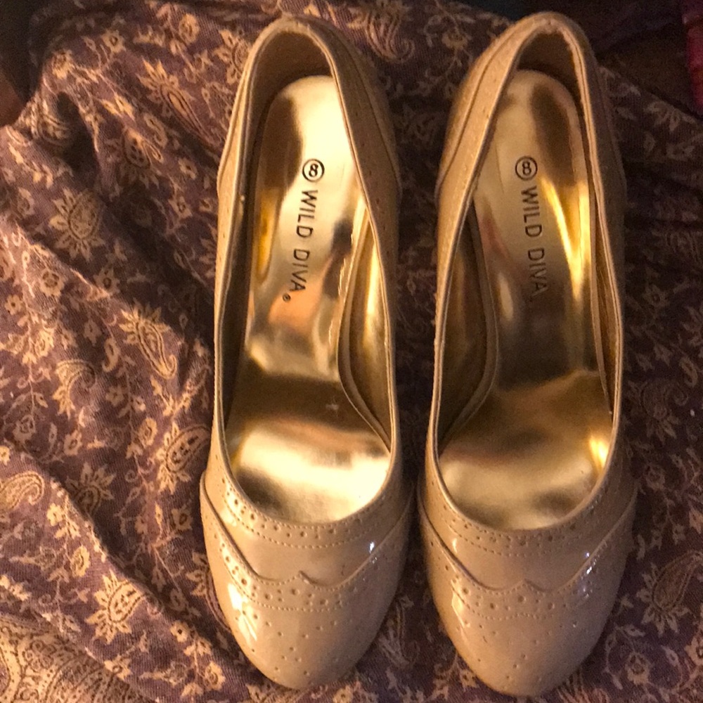 High heel shoes